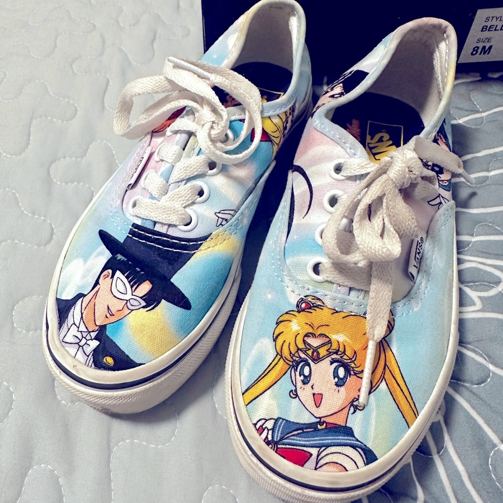 GUC kids old skool vans sz 13.5 Sailor Moon